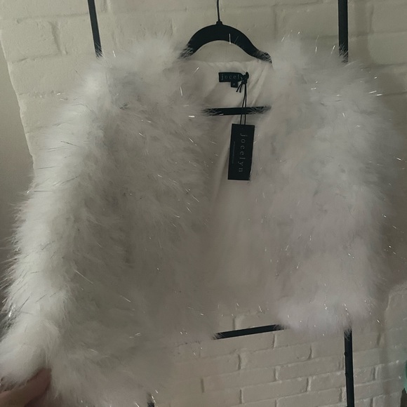 Jocelyn feather winter white cropped jacket NWT - Picture 4 of 9